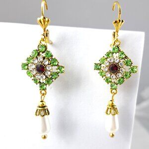 Elegant Gold and Green Drop Earrings